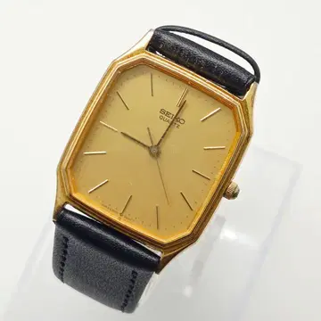[레어] SEIKO 고급 쿼츠 탱크 골드 텍스처 1984년