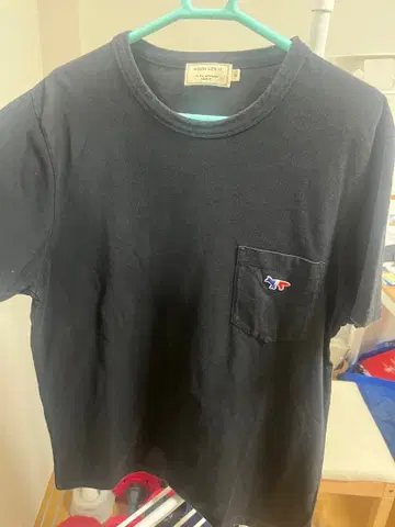 메종 키츠네 블랙 티셔츠
