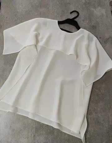 [ 새상품 ] LADUREE 블라우스 띠어리 CELFORD 언타이틀