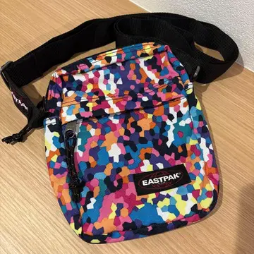 EASTPAK 컬러풀 숄더백