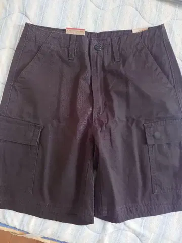Levi's CM.68 블랙 카고 숏팬츠