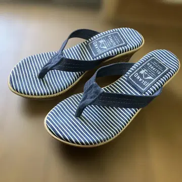ISLAND SLIPPER 네이비 스트라이프 웨지 샌들 7