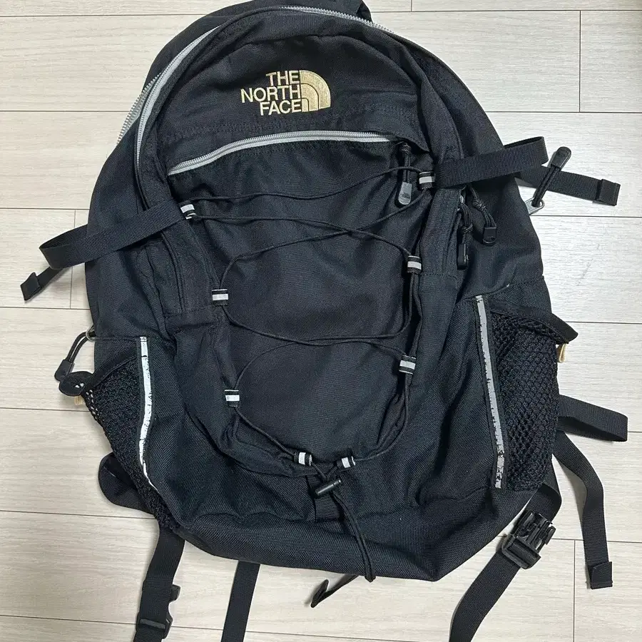 best price for north face surge backpack The The North Face Surge unisex backpack in TNF Black is the ultimate solution for those who demand maximum organization and durability The North Face Recon Backpack