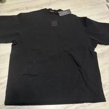 almostblack 새상품 블랙 T셔츠
