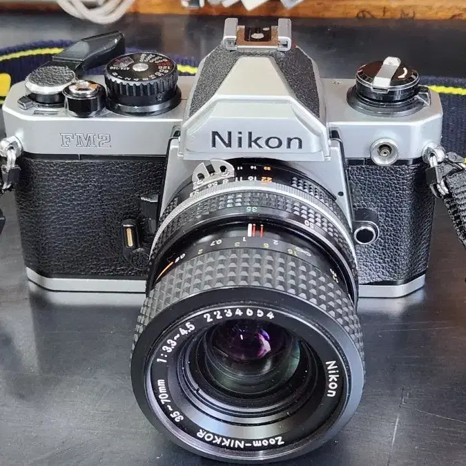 니콘 FM2 필름 카메라 + 35-70mm + 75-150mm f3.5