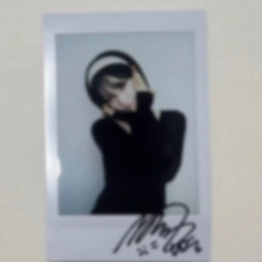 tripleS msnz ナギョン Nakyoung 直筆サイン入りポロライド Bunjang Global Website for international K-pop fans