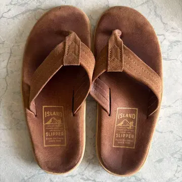 새상품급 ISLAND SLIPPER 브라운 샌들 24cm