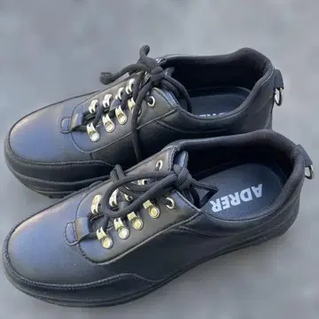 ADERER 블랙 스니커즈