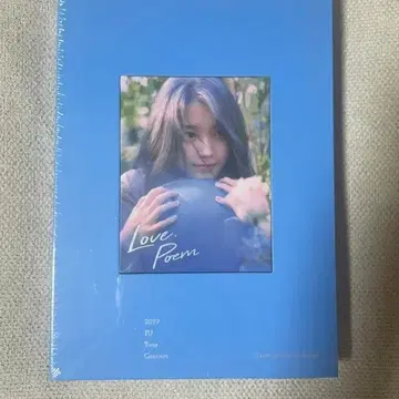 IU 2019 Love Poem 콘서트 블루레이 미개봉 | 브랜드 중고거래 플랫폼