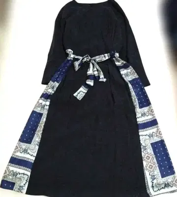 ZARA 자라 스카프 패턴 리본 A라인 롱 원피스 절개 네이비