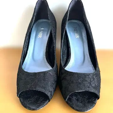 컨디션 최상 BENIR 베니르 블랙 레이스 펌프스 여성용 블랙 파티