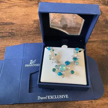Swarovski 블루 계열 목걸이와 귀걸이 세트