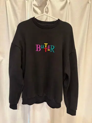 Butter goods 블랙 맨투맨 M