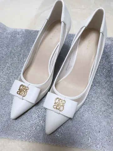 [컨디션 최상] RANDA 란다 리본 펌프스 화이트 23.5cm 결혼식