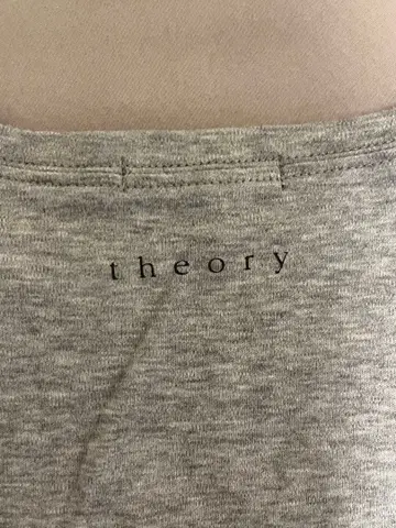 theory 그레이 V넥 T셔츠 38