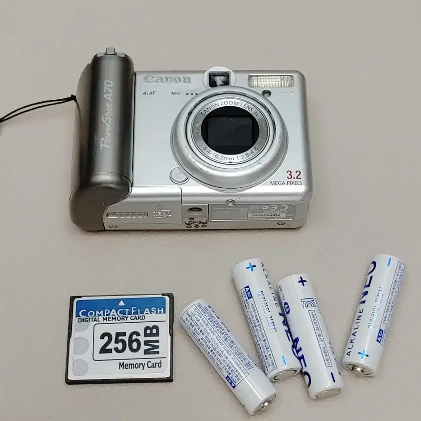 캐논 PowerShot A70 디지털 카메라 + 256MB 메모리