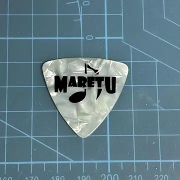 MARETU 사인 포함 피크