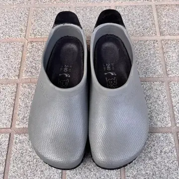 독일제 Birkis(빌켄) 그레이 슬립온 사보 원예 샌들