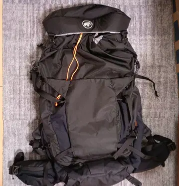 MAMMUT 리튬 40 블랙 백팩
