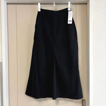 [택 포함 새상품] UNIQLO U 유니클로 플레어 롱 스커트