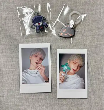 TXT MOA CON 휴닝카이 폴라로이드 아크릴 배지 참