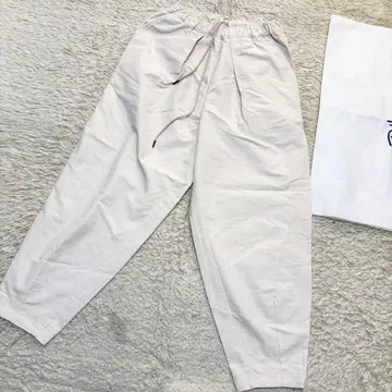 미사용급 론 헤르만 엠티모데리스토 이지 팬츠 별주 네기시 유카리