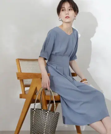린넨 느낌 허리 턱 원피스