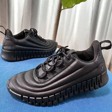 ECCO Gruuv 에코 그루브 가죽 스니커즈 퍼프 올 블랙