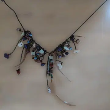타카시마야에서 구매한 아트 비즈 초커