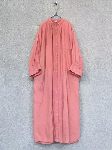 어반 리서치 도어스 봄/여름 린넨 개더 원피스 핑크