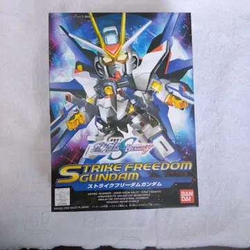 스트라이크 프리덤 건담 BANDAI