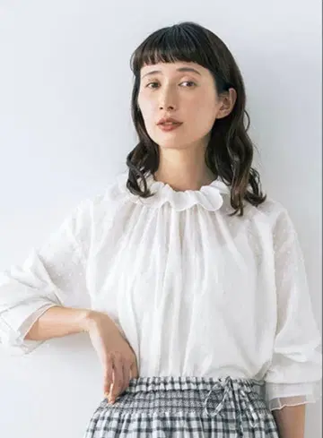 사만사 모스모스 가즈미 씨 콜라보 블라우스