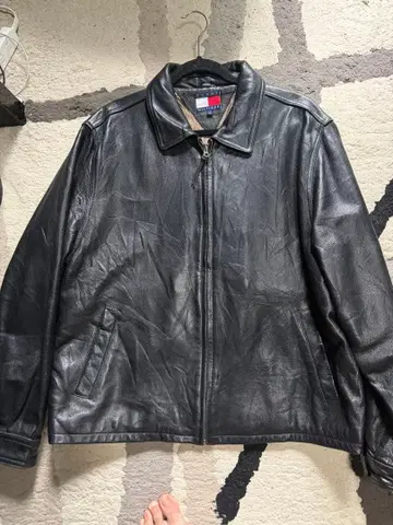 TOMMY HILFIGER 블랙 가죽 자켓
