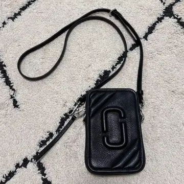 마크제이콥스 THE MOTO SHOP PHONE CROSSBODY