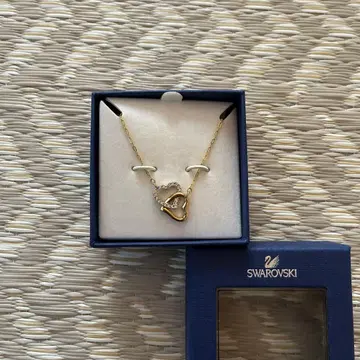 [미사용 새상품] Swarovski 하트형 크리스탈 목걸이