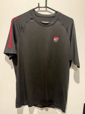 DUCATI CORSE 블랙 티셔츠 M 사이즈