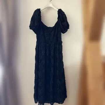 ZARA 블랙 플라워 패턴 퍼프 슬리브 원피스