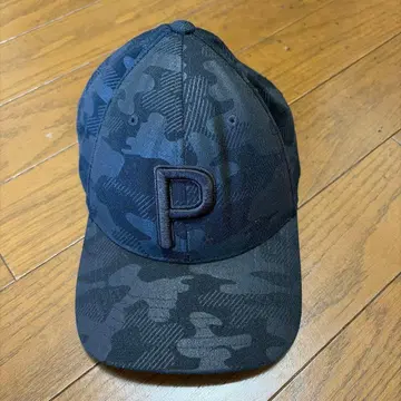PUMA 카모 패턴 캡 로고 포함