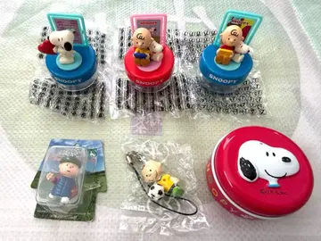 PEANUTS 스누피 피규어 키링 5개 세트 증정품 포함