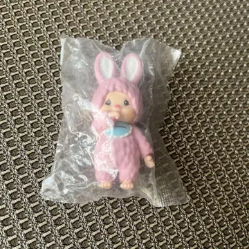 몽치치 핑크. 봉투는 있지만 찢어져서 약간의 얼룩이 있습니다.