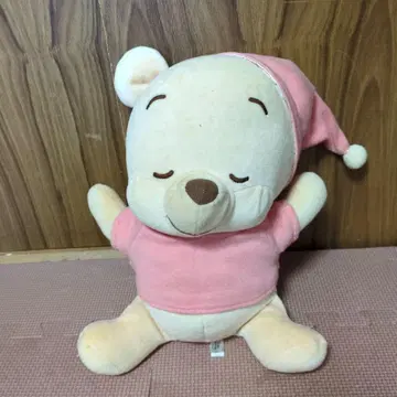 푸우 파자마를 입은 곰 봉제 인형