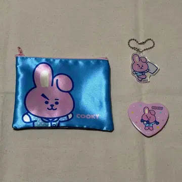 BTS BT21 카페 Cooky 쿠키 파우치 키링 캔 배지