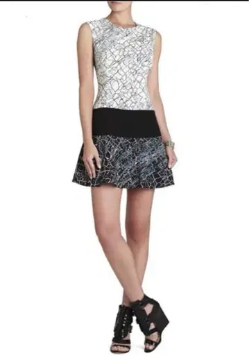 BCBGMAXAZRIA 슬리브리스 미니 원피스 02