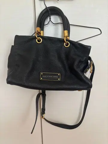 MARC BY MARC JACOBS 가죽 백 블랙 골드