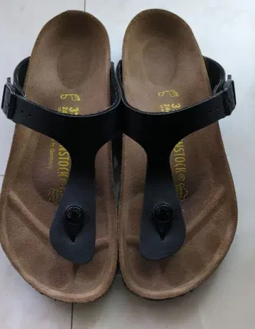 BIRKENSTOCK 블랙 샌들 37