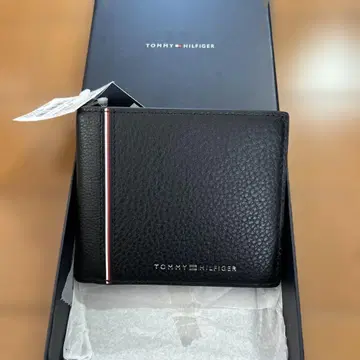 새상품 TOMMY HILFIGER 블랙 접이식 지갑