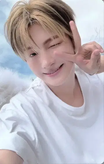 TWS COMPACT ver. JIHOON play hard 깃털