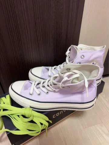 컨버스 하이컷 스니커즈