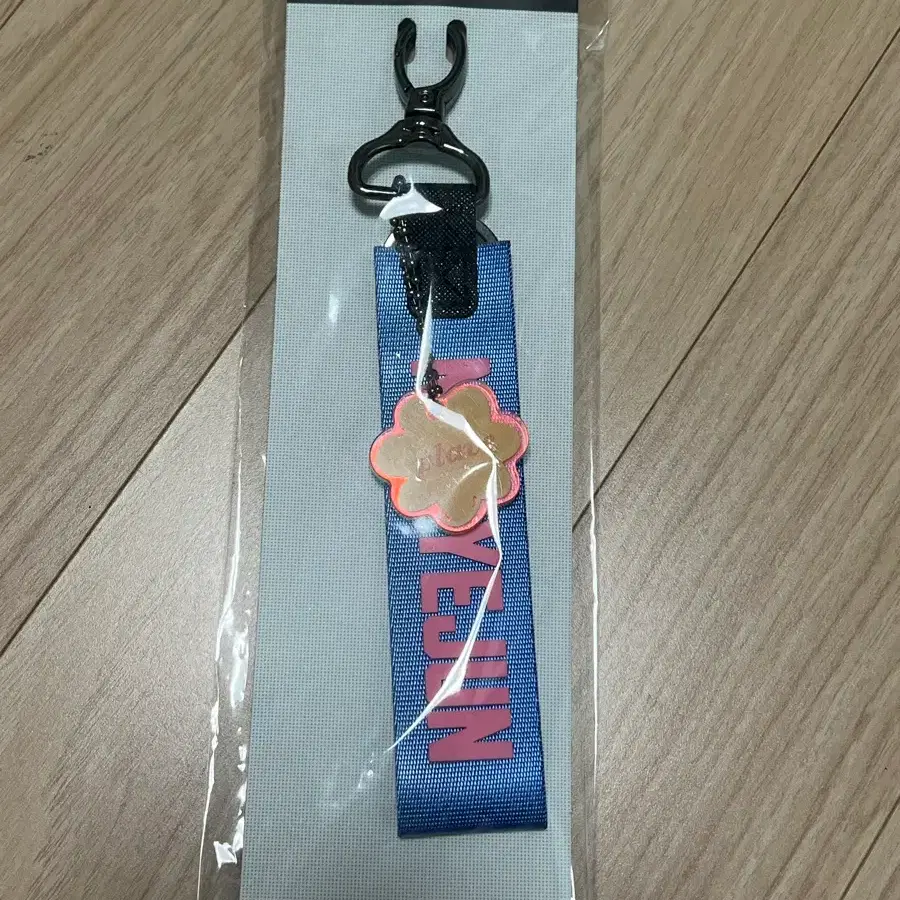 Sealed) Playve Eunho Do Eunho Yukyeoreum Sixth Summer Strap