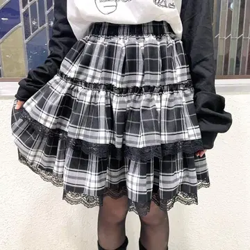 볼칸 & 아프로디테 블랙 티어드 레이스 스커트